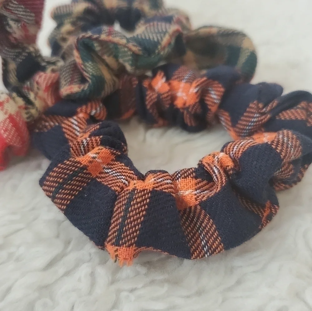 3 Pack Orange Navy Blue Red Green Tan Plaid Bow Scrunchie Set NWT
